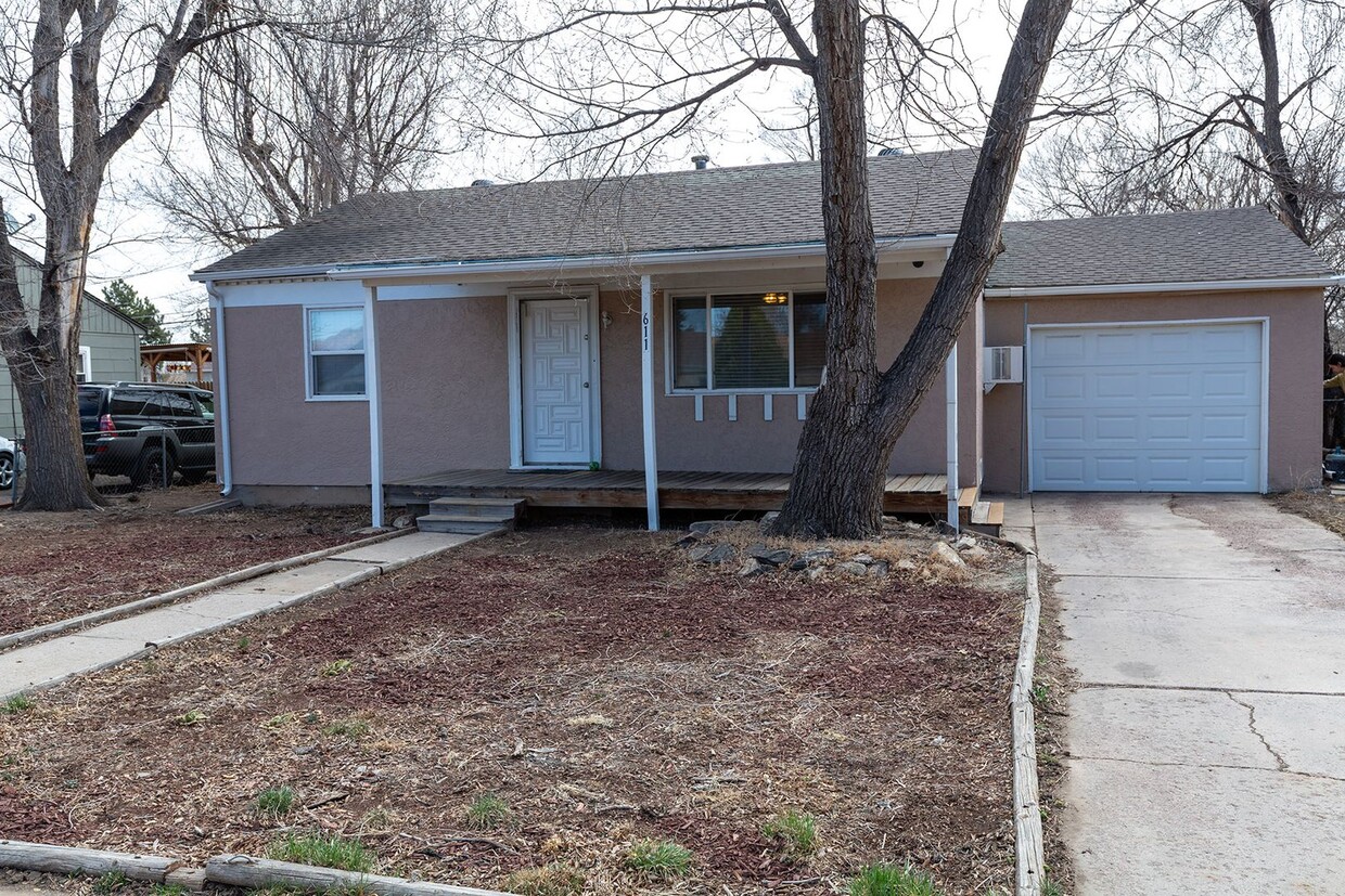 Primary Photo - Property For Rent - Minutes from Downtown