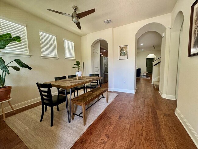 Building Photo - 5904 Baythorne Dr