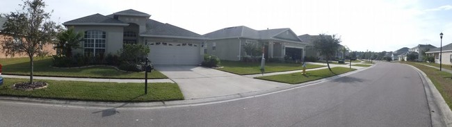 Building Photo - 20307 Merry Oak Ave