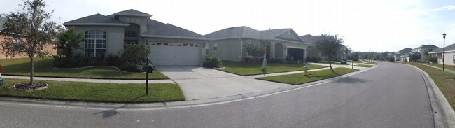 Foto del edificio - 20307 Merry Oak Ave
