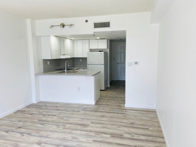 Foto del edificio - 540 Brickell Key Dr
