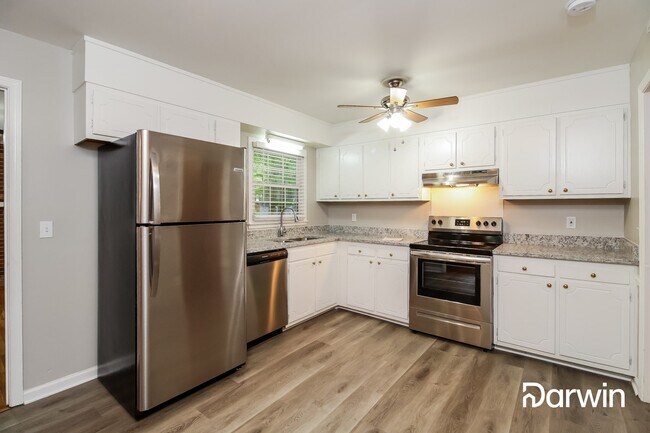 Building Photo - 5104 Amberhill Drive, Greensboro, NC 27455