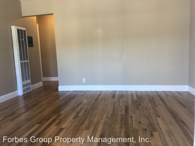 Building Photo - 1 br, 1 bath Apartment - 344 N. 5th St.