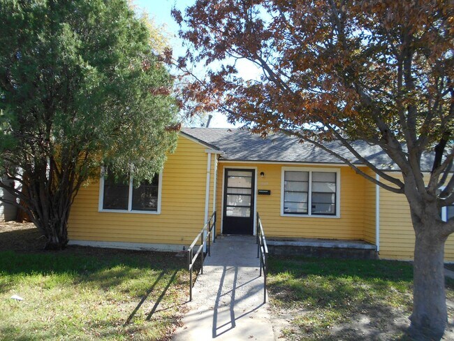 Foto del edificio - 3605 33rd - 3/1 in the medical district