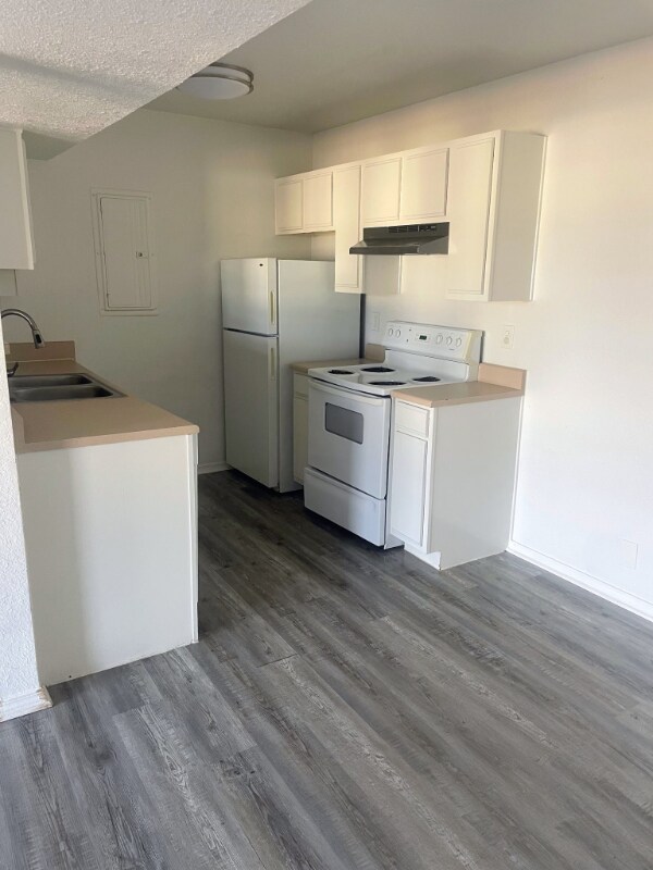 Foto principal - 419 S 27th St