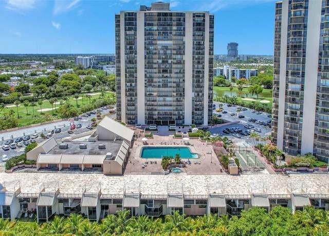 Foto del edificio - 20335 W Country Club Dr