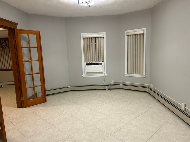 Foto del edificio - 58 Maple St