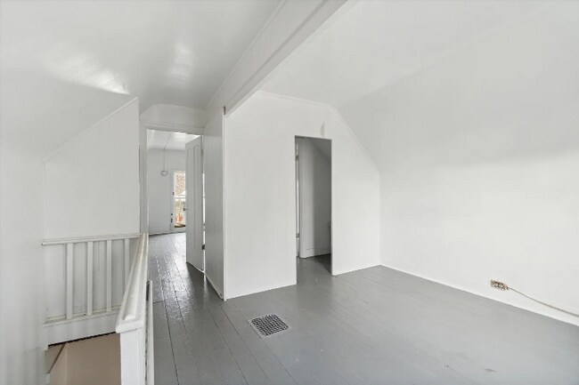 Foto del edificio - 711 S Jackson St