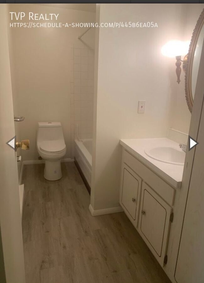 Foto del edificio - 128 Fox Hill Ln