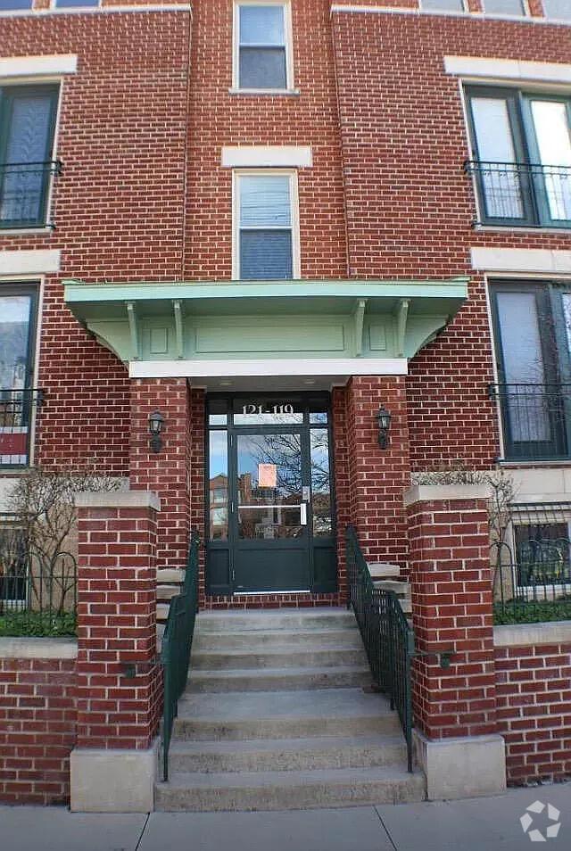 Building Photo - 121 E Noble St
