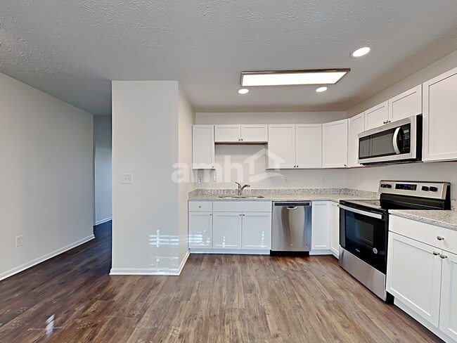 Building Photo - 1145 Bumblebee Way