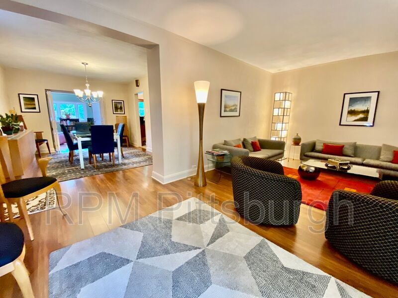 Foto principal - 5462 Pocusset St