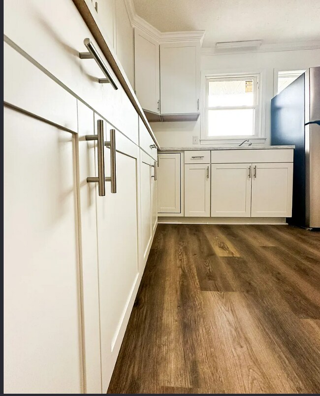 Foto del edificio - 2725 Blackman Rd
