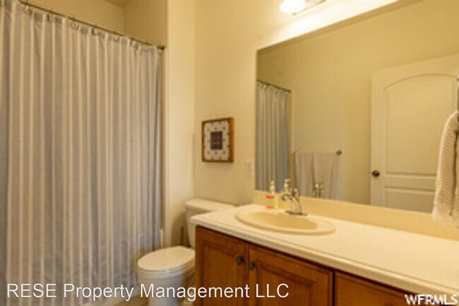 Building Photo - 3 br, 2 bath House - 181 N 1200 W #203
