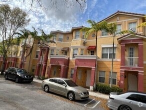Building Photo - 3804 Shoma Dr