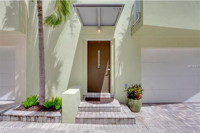 311 4th Ave N, Saint Petersburg, FL 33701 Townhouse for Rent in Saint