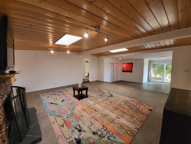 Foto del edificio - 9707 Foothill Blvd