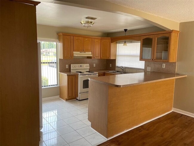 Building Photo - 527 Hunter Cir