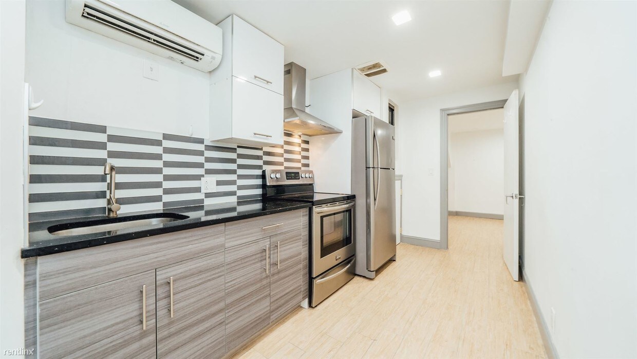 Foto principal - 626A Monroe St