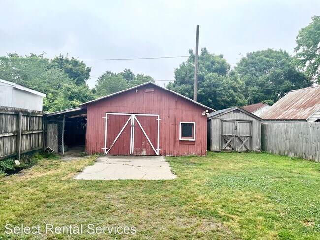 Building Photo - 3 br, 1.5 bath House - 704 W Colonial Avenue