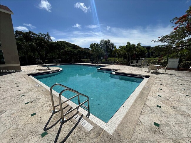 Building Photo - 1780 Palm Cove Blvd