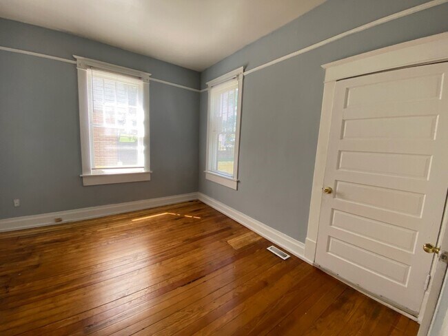 Foto del edificio - 327 Ellis St