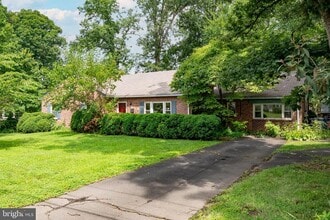 Building Photo - 5708 Dawes Ave