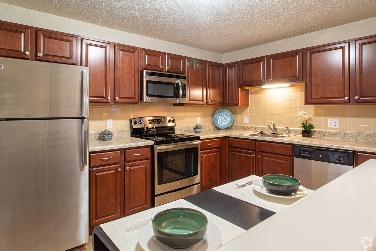 Foto principal - Greenview Village Apartments