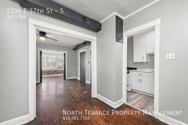 Building Photo - *RENT SPECIAL: Lower your monthly rent to ...