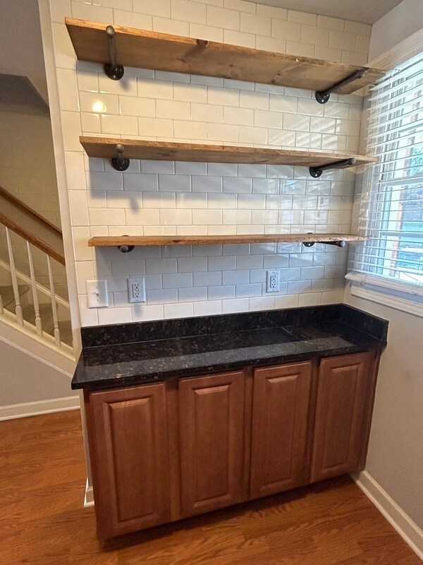 Building Photo - 1348 Green Oaks Ln