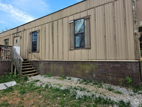 Building Photo - 179 Salvage Ln