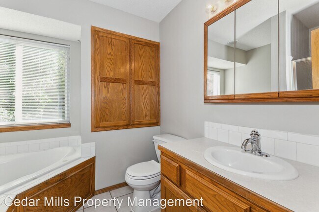 Foto del edificio - 3 br, 2 bath House - 601 W. Autumn Ridge Ct.