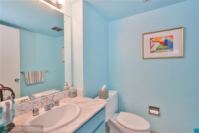 Building Photo - 3550 Galt Ocean Dr