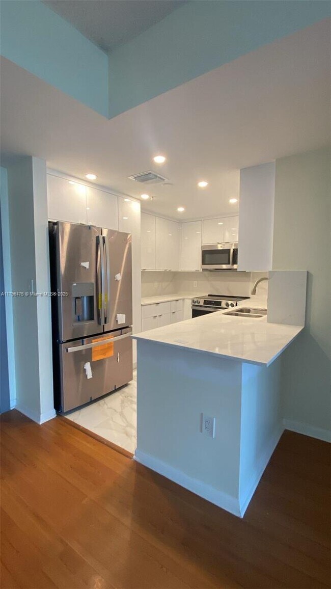 Foto del edificio - 185 SE 14th Terrace