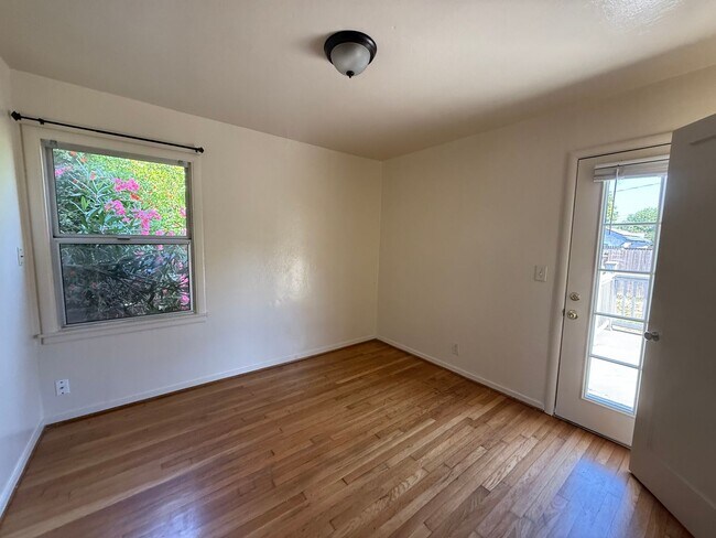Foto del edificio - 1832 Rockrose Rd