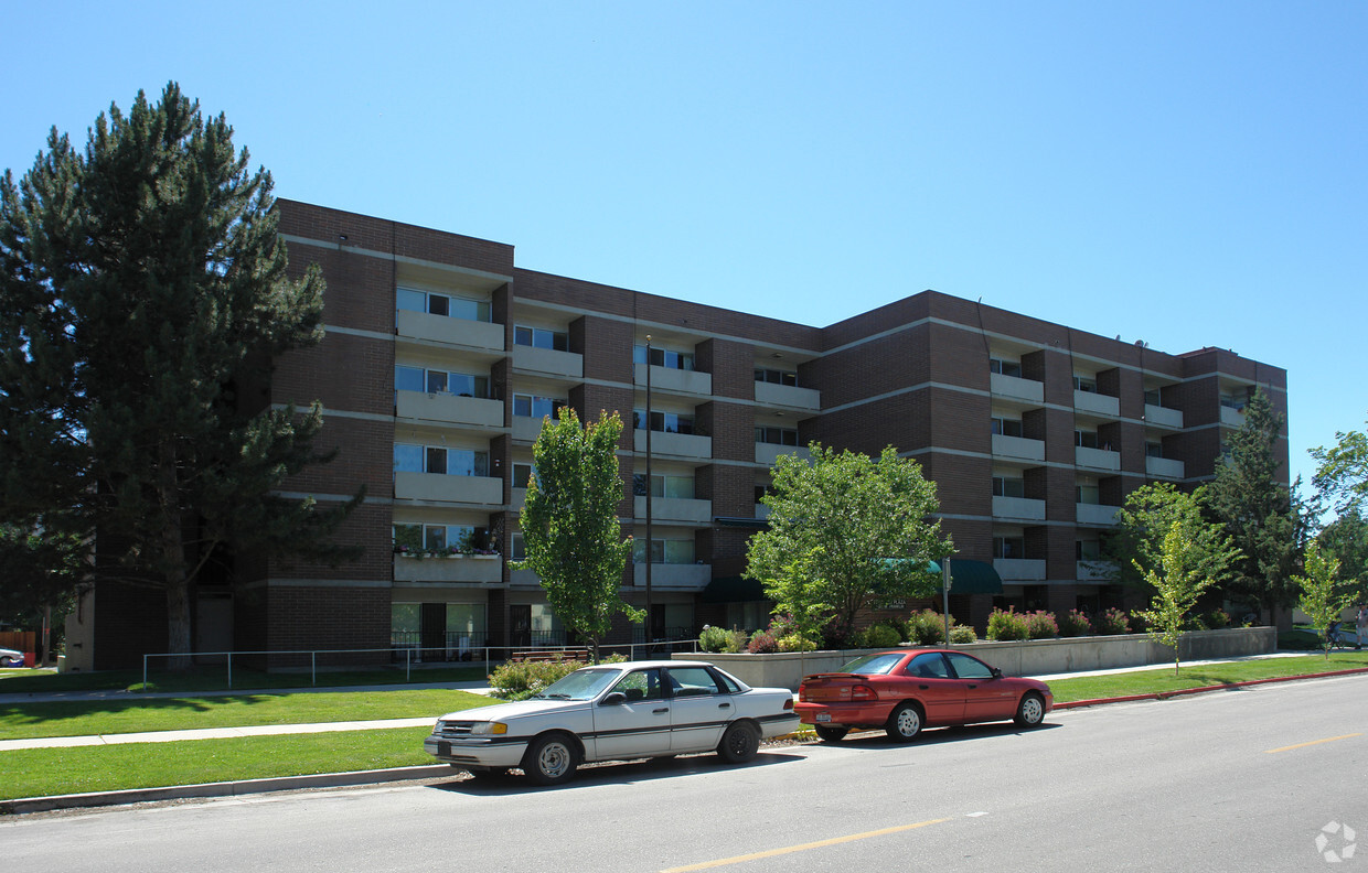 Primary Photo - Franklin Plaza