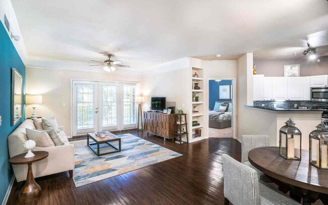 Building Photo - 4400 West University Boulevard Apt #C211, ...