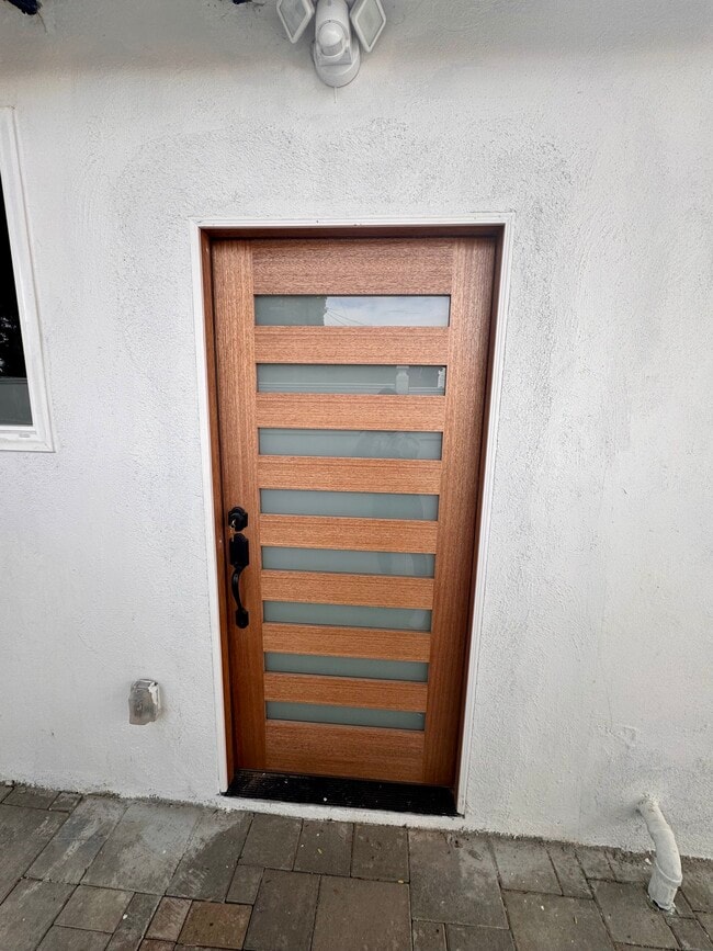 Foto del edificio - 13438 Barlin Ave