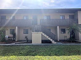 Foto del edificio - 2340 Maple Ave