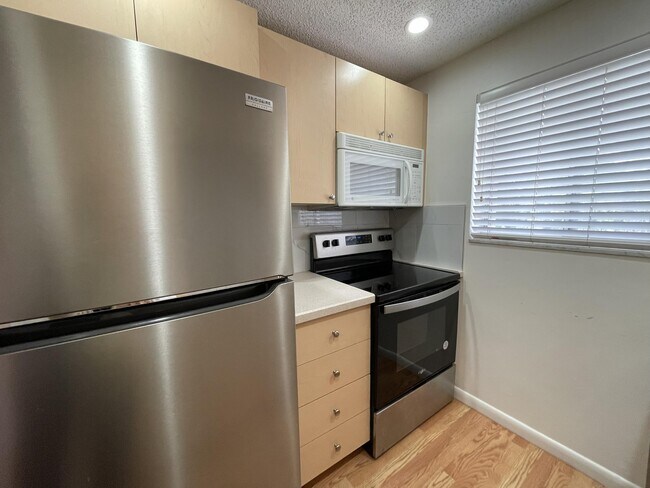 Foto del edificio - 221 SE 1st Ave