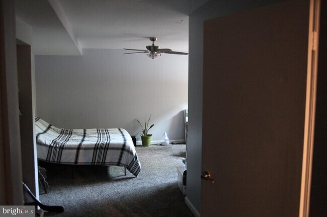 Building Photo - 15 Silverwood Cir