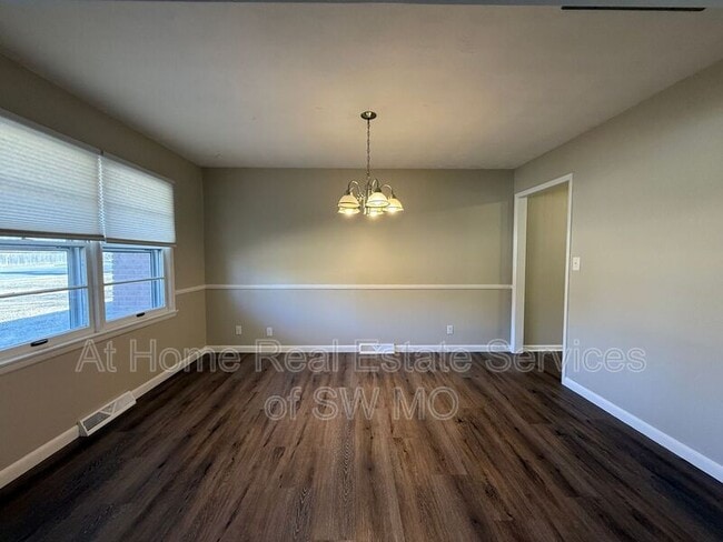 Building Photo - 3510 W Republic Rd