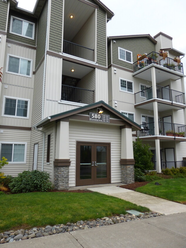 Primary Photo - Upper Level Condo w/ Balcony