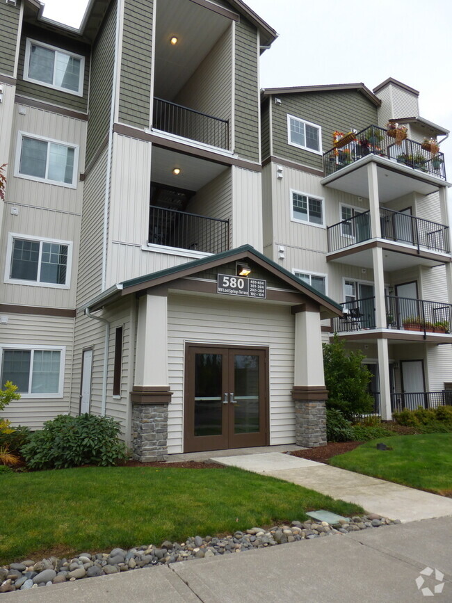 Building Photo - 580 NW Lost Springs Terrace