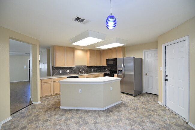 Building Photo - 8725 Sage Meadow Dr