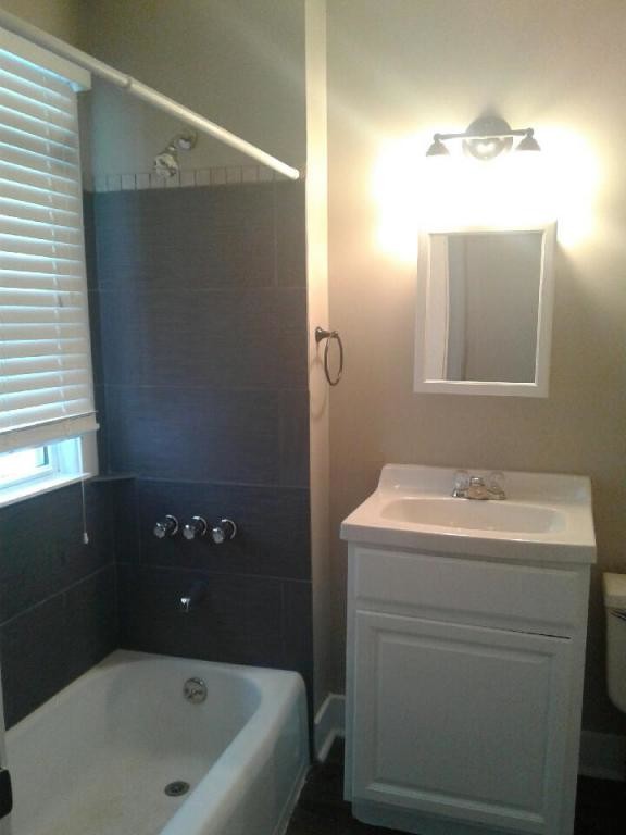 Foto del edificio - 428 Olive St.- Apt. B