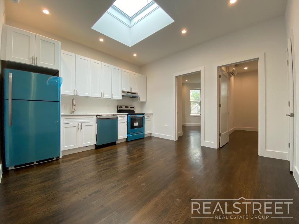 Foto principal - Stunning New 2 Bed in Ridgewood Townhouse