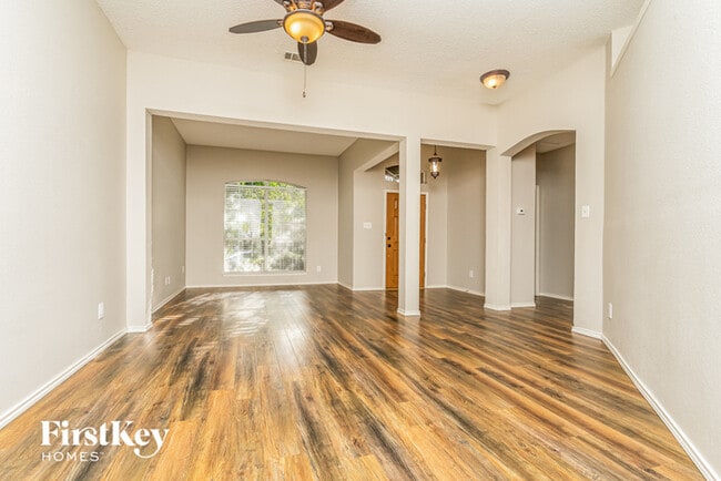Building Photo - 3602 Bridgewater Dr
