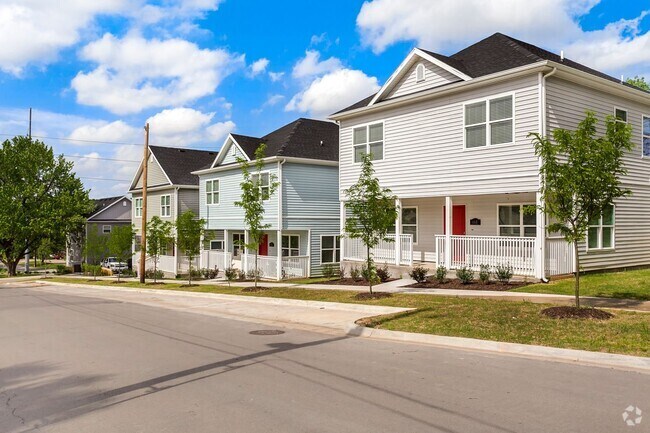 Building Photo - 668 Whitham Ave