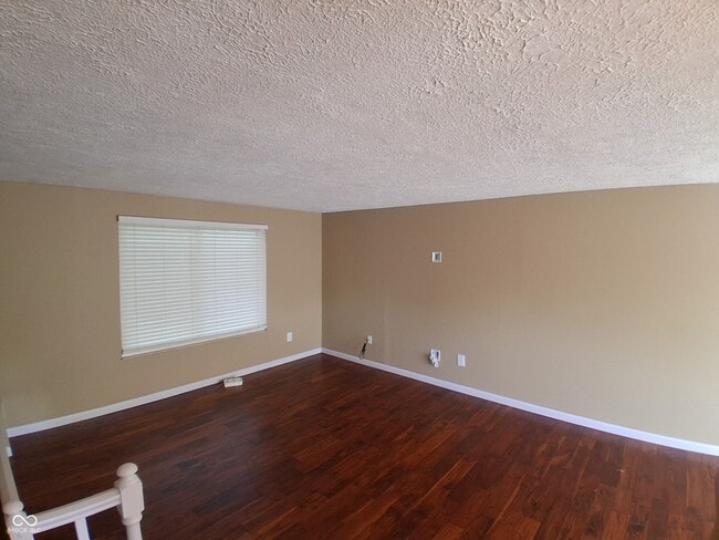 Building Photo - 8307 Castle Farms Rd